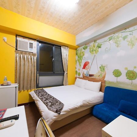 Feng Jia Homestay 타이중 외부 사진