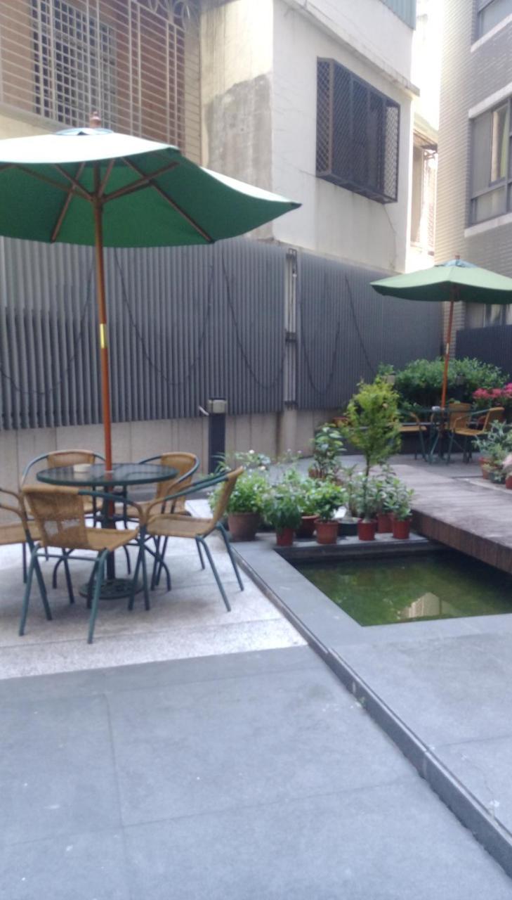 Feng Jia Homestay 타이중 외부 사진